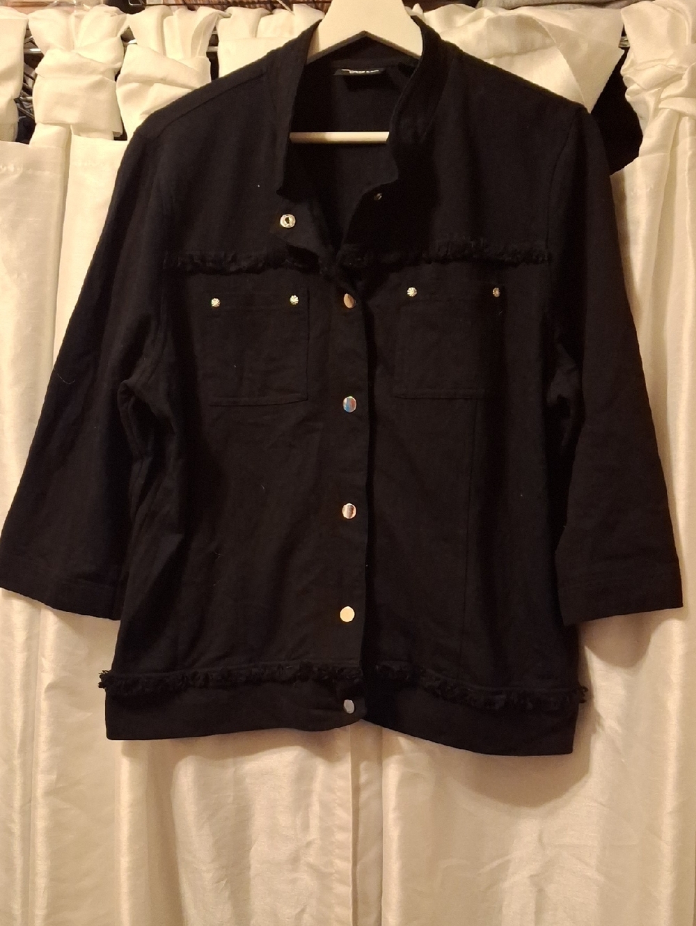 Onque Casuals Black Button-Front Jacket